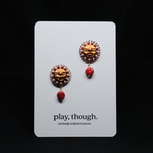 Load image into Gallery viewer, Puttons Have A Clay Day (Saga)