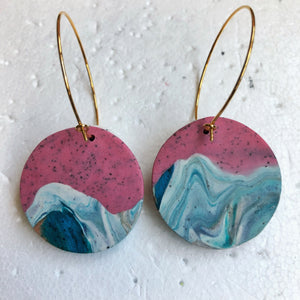 Signature Double Dangles (It Comes and Grows in Waves)