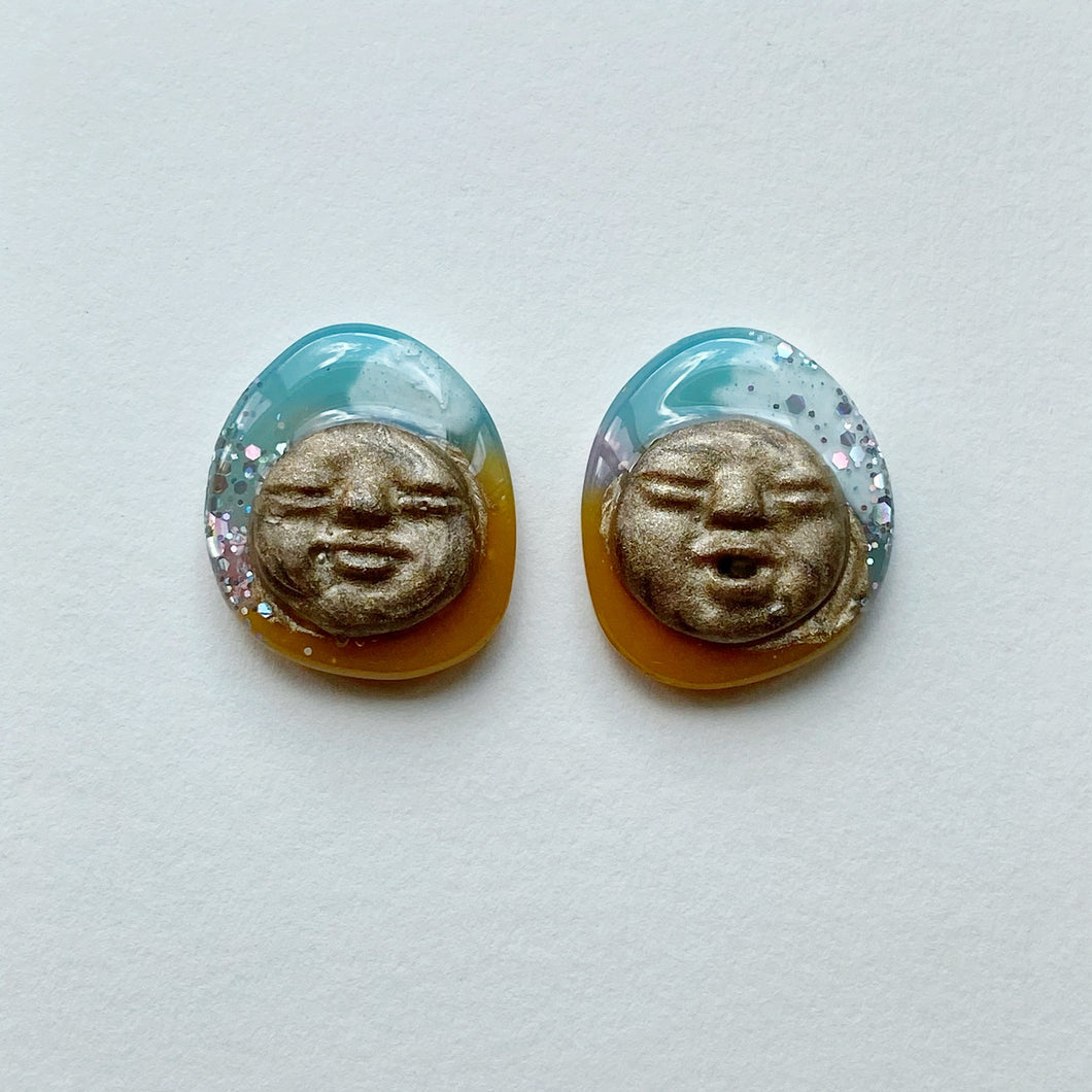 Resin Sunnies Studs (Head in The Clouds)