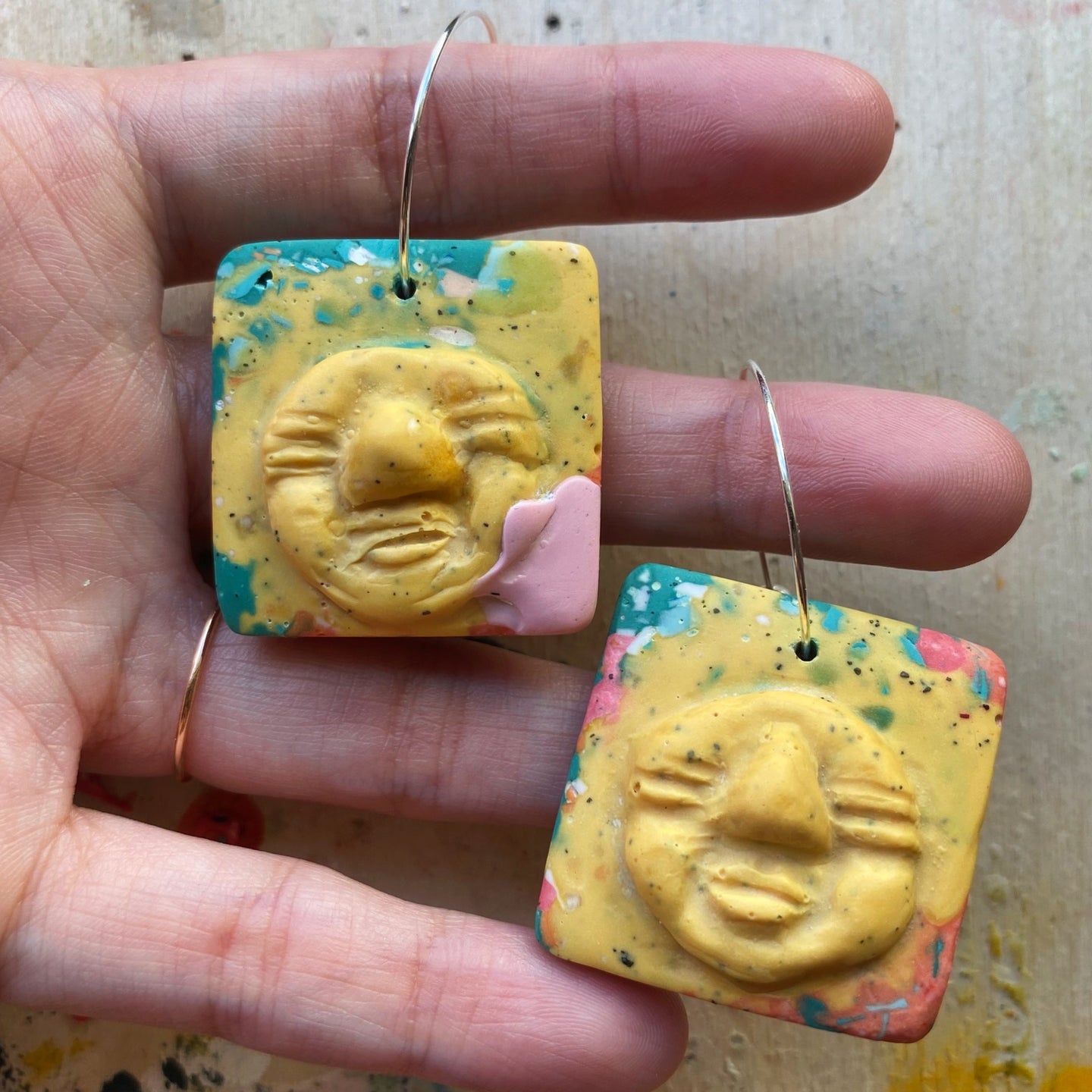 Jessie & The Jesmonites (My Lemon Cake Is Growing Magnificent Moss)