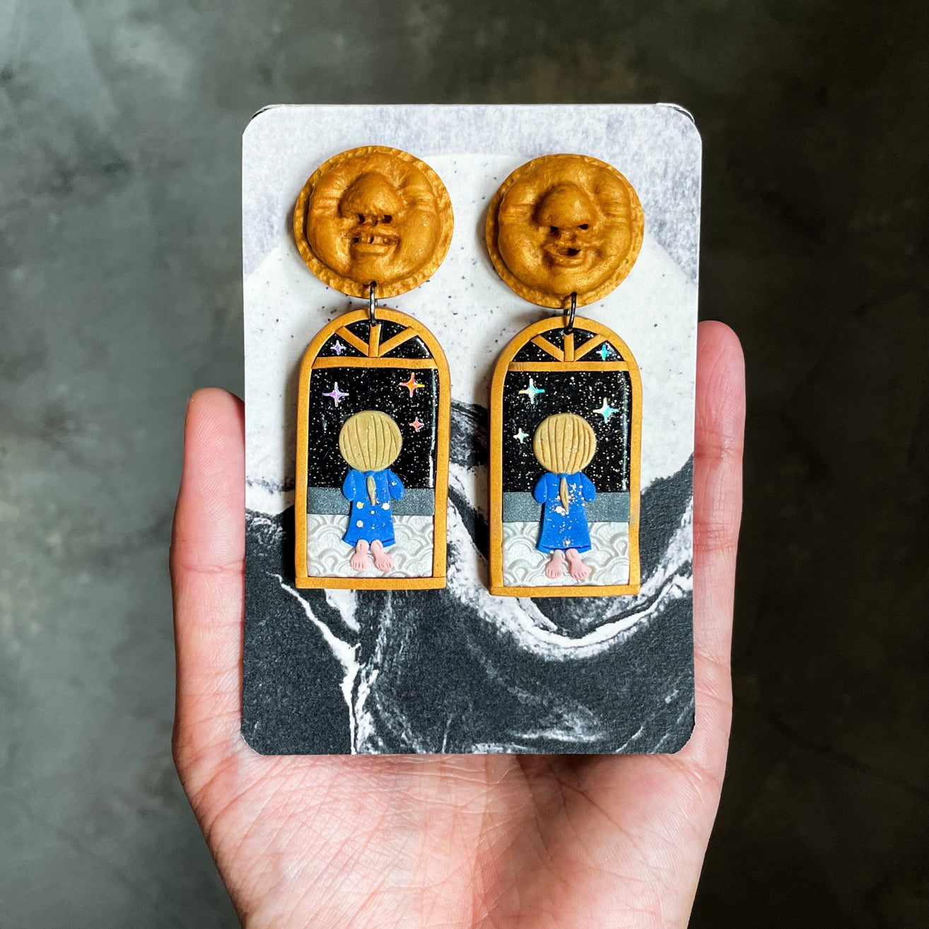 Golden Biscuits & Blue Nightgowns